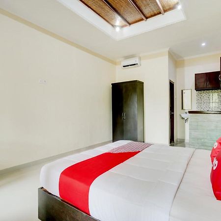 Oyo 90711 Blembong Homestay Jimbaran Zewnętrze zdjęcie