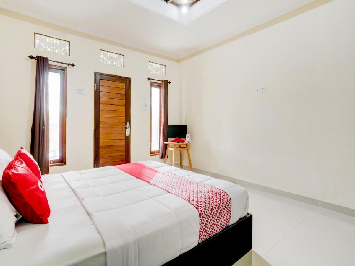 Oyo 90711 Blembong Homestay Jimbaran Zewnętrze zdjęcie
