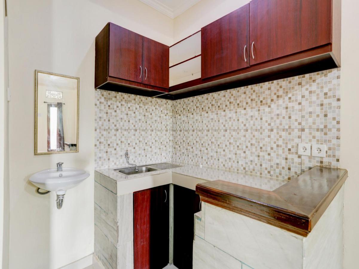 Oyo 90711 Blembong Homestay Jimbaran Zewnętrze zdjęcie
